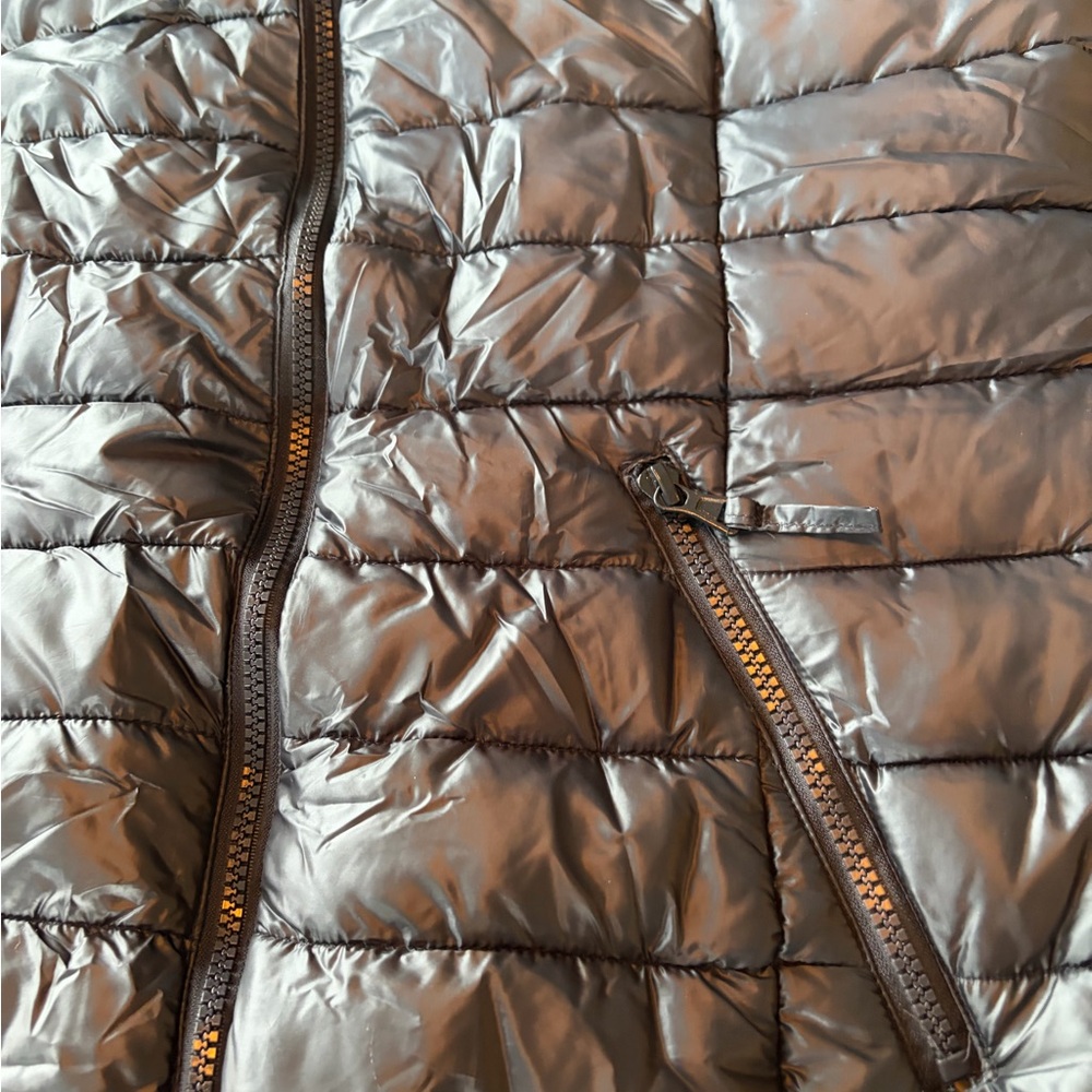 Jackson Hole Outerwear Sz L Quilted Ombré Vest Packable Bag Included Compact - Picture 2 of 9